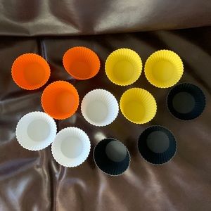 🌞3/$20 NEW Silicone Cupcake Liners Set of 12